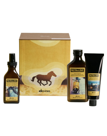 Davines Holiday with Davines: Immense Steppe Gift Box